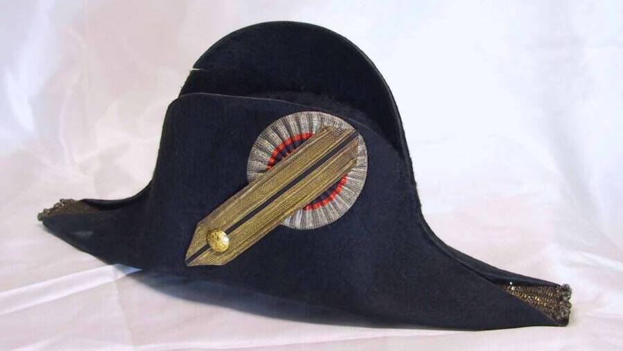 Как появилась кокарда – главный символ военных