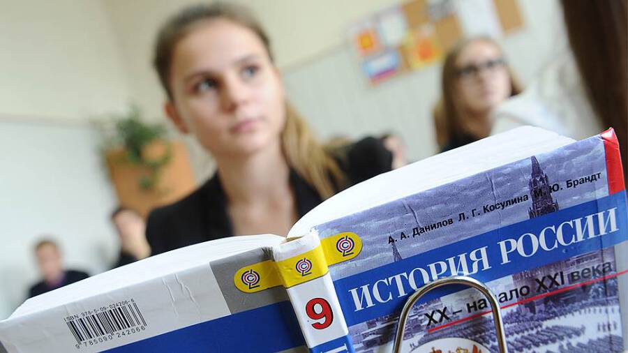 Что не объясняют школьнику про русское самодержавие и крепостничество