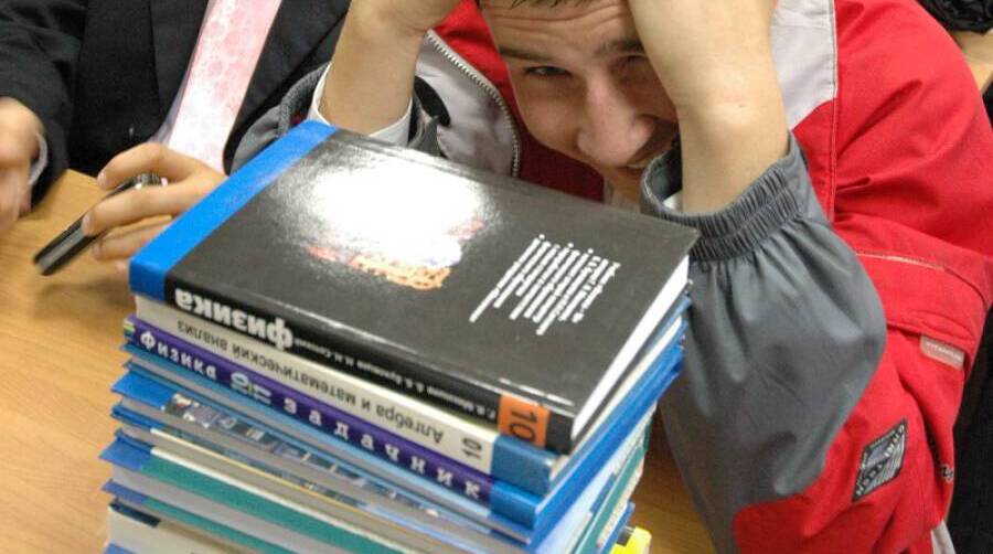 Заблудиться в Украинах: что пишут в школьных учебниках про воссоединение