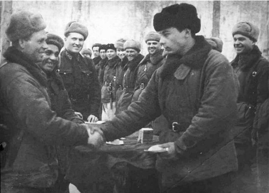 Дважды лишившийся звёзд