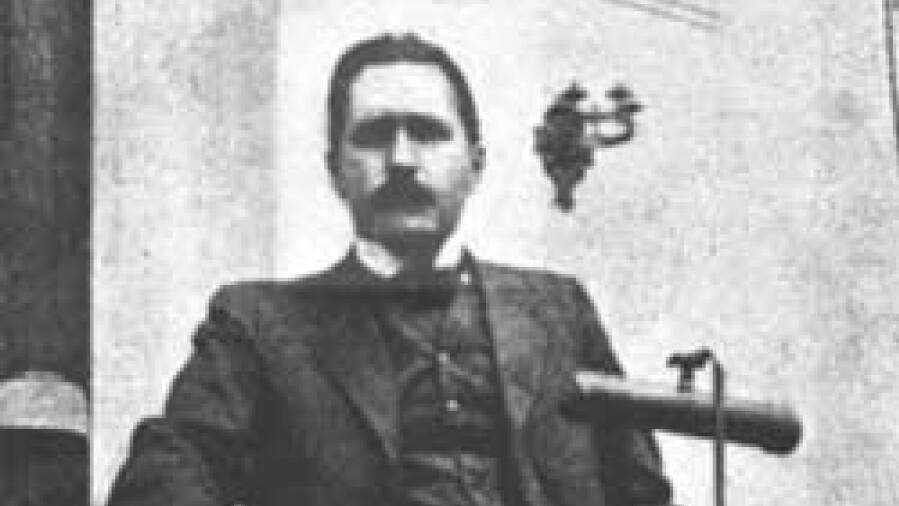 Николай Некрасов: «непоэт», но кавалер ордена Трудового Красного знамени из Временного правительства