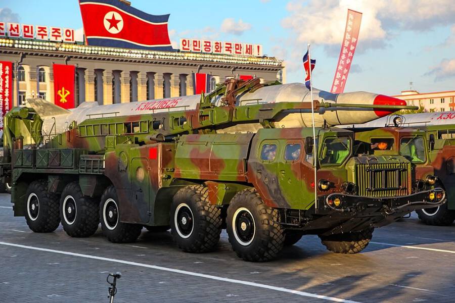 Зеркало Северной Кореи. К годовщине решения поддержать создание КНДР