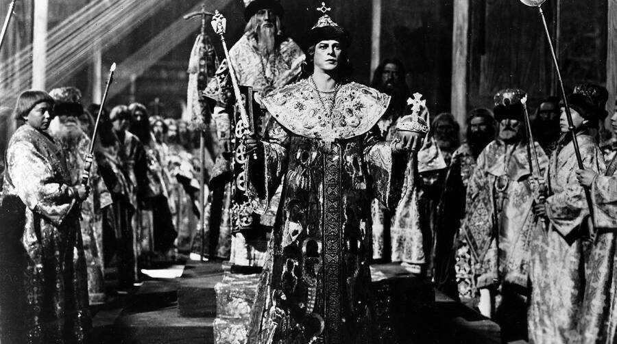 Государь по Высшей воле. Как Иван Грозный на царство венчался