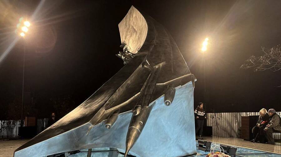 Памятник советским лётчикам Б.В.Капустину и Ю.Н.Янову