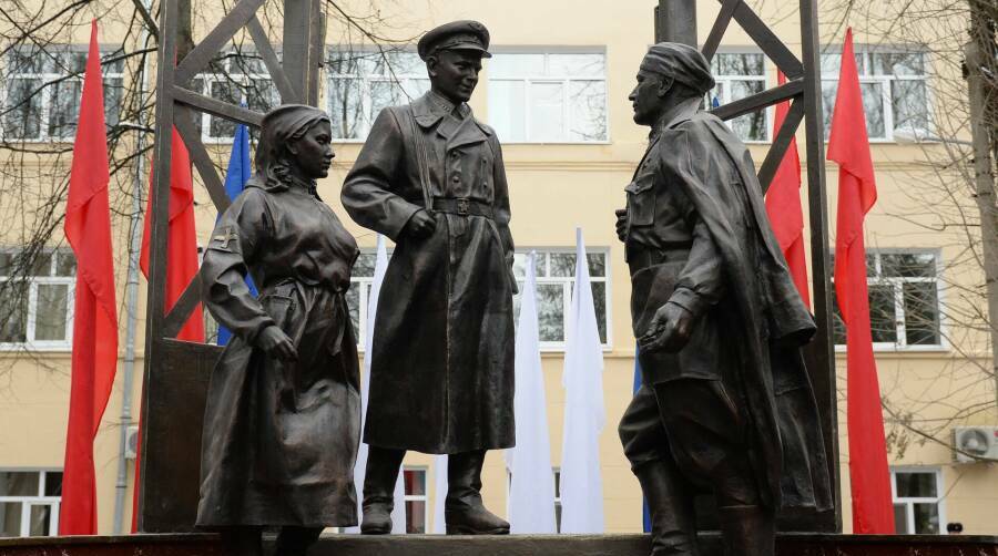 Военным врачам и медицинским сестрам (Химки, Московская область)