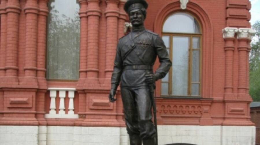 Памятник Казаку К.И. Недорубову (Волгоград)