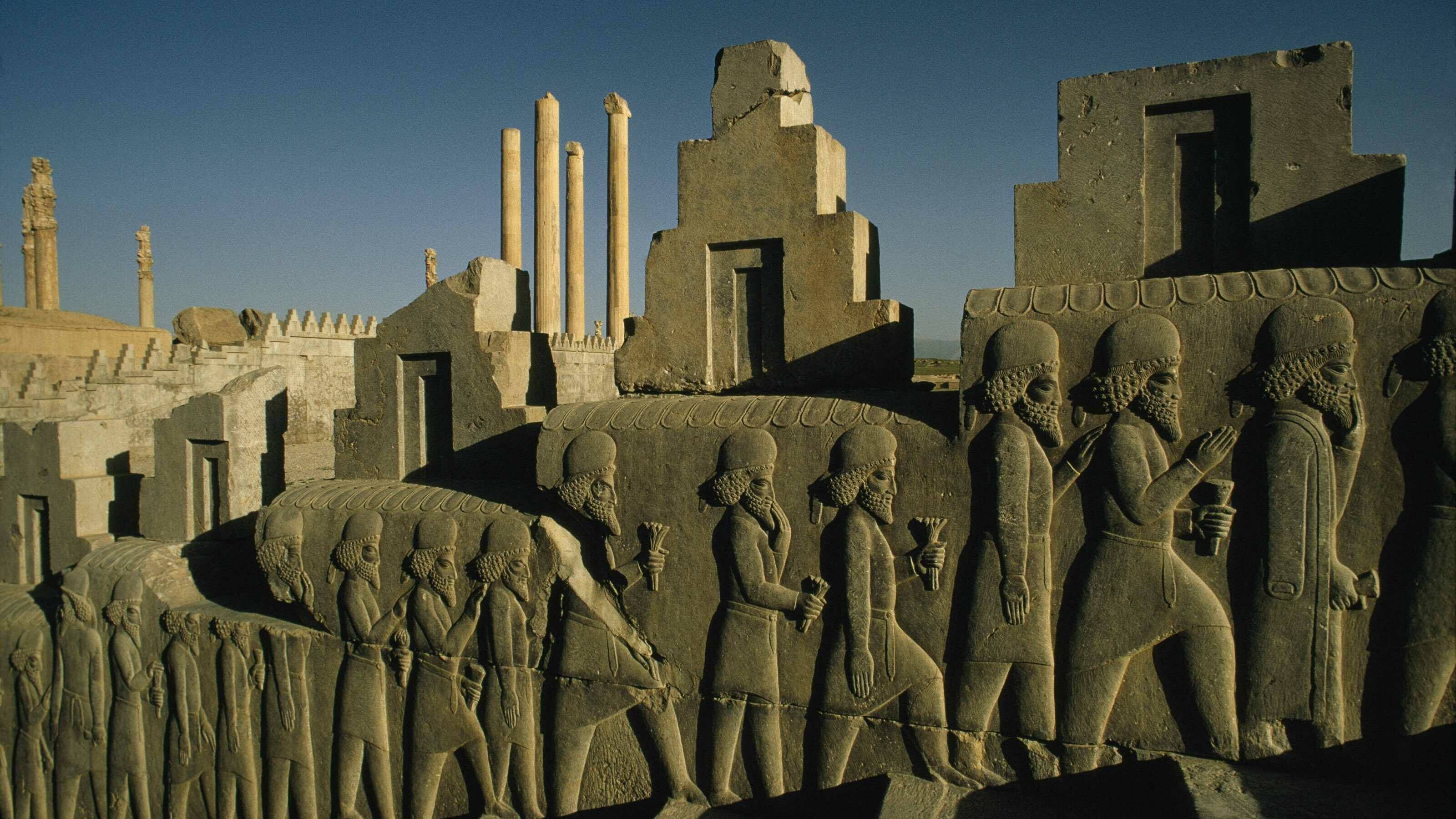 История появления первого назначенного "западом" врага "свободного мира"