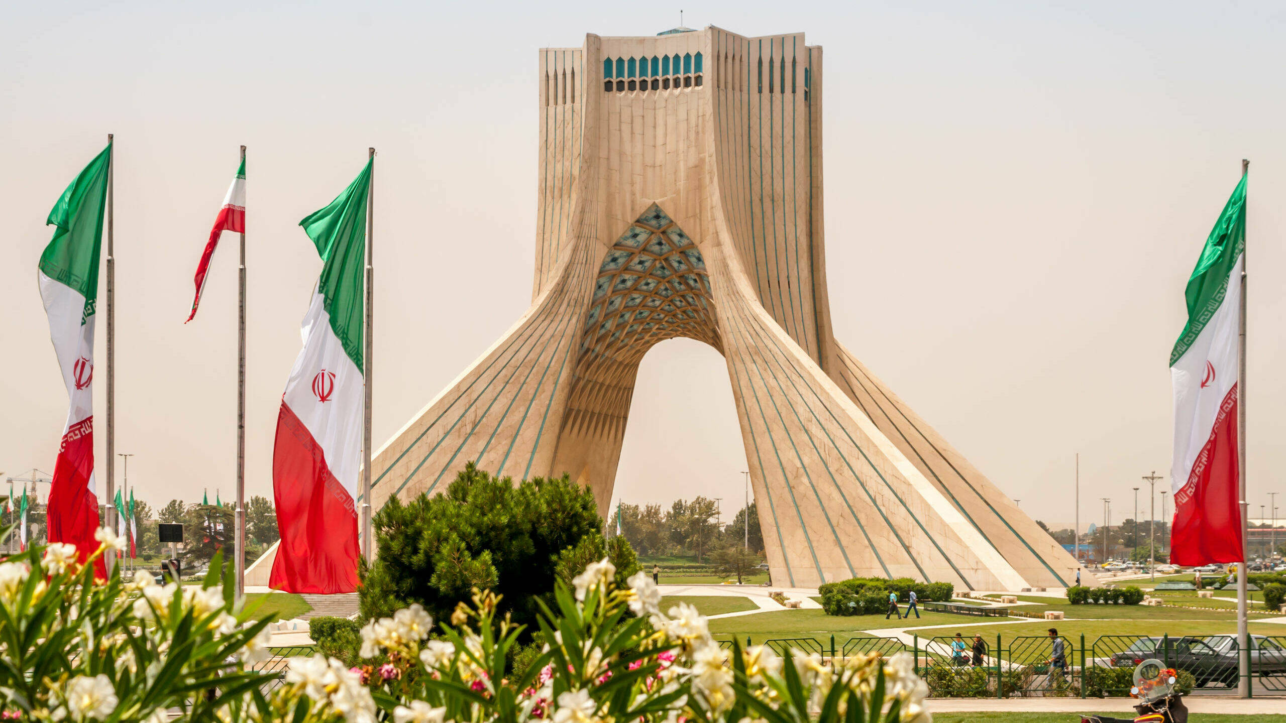 Несгибаемый Иран. Процветание под санкциями