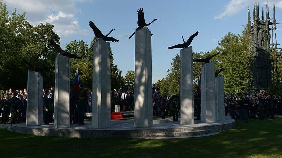 Бронзовые журавли российско-словенской дружбы. Памяти героев Первой и Второй мировой войн