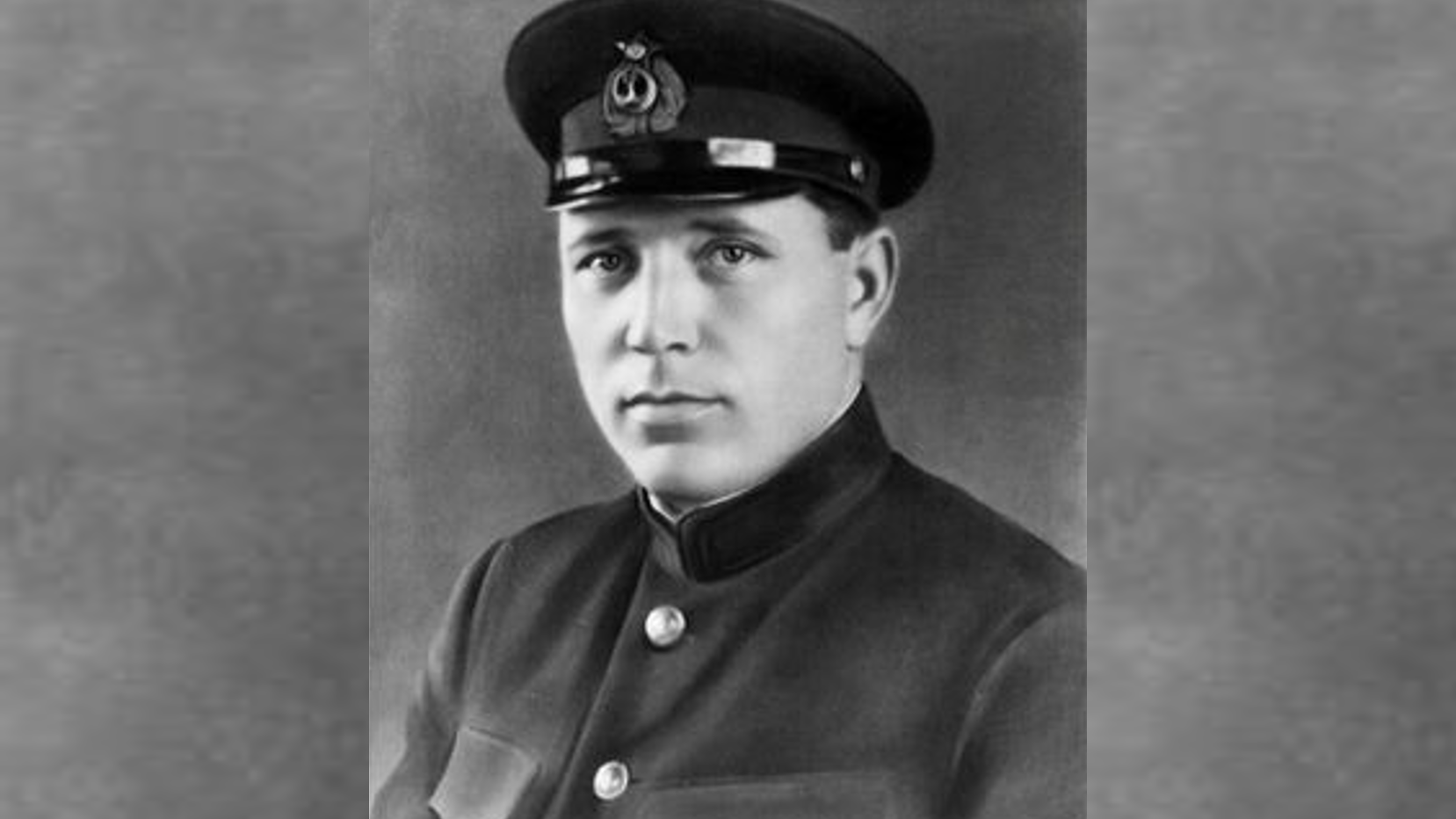 Бюст флагману флота первого ранга К.И.Душенову