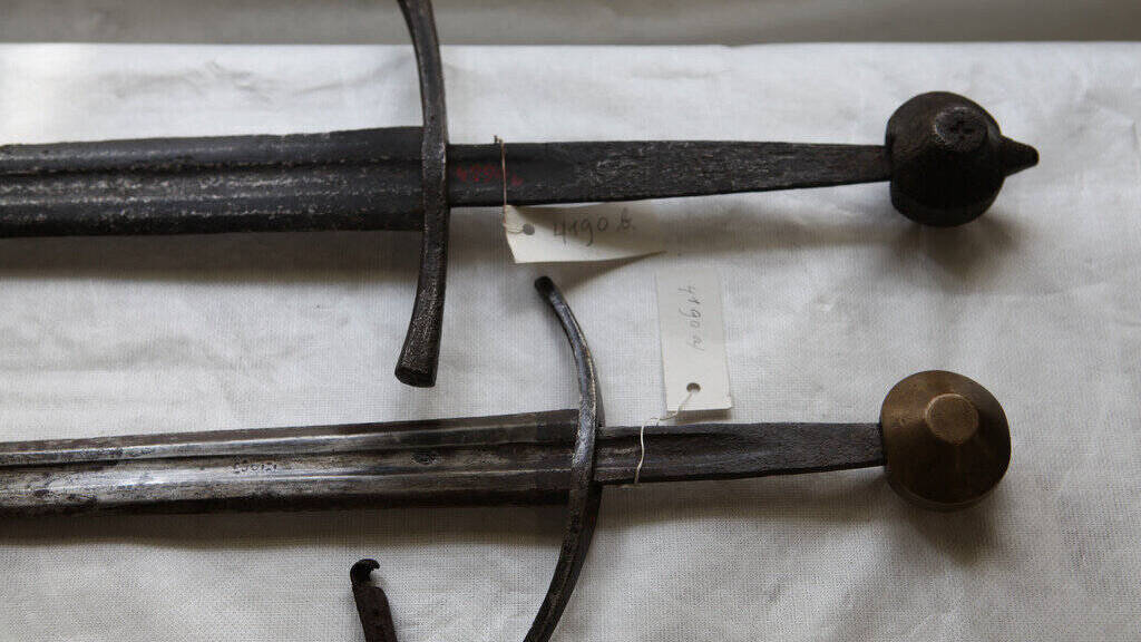 Как устроен меч?