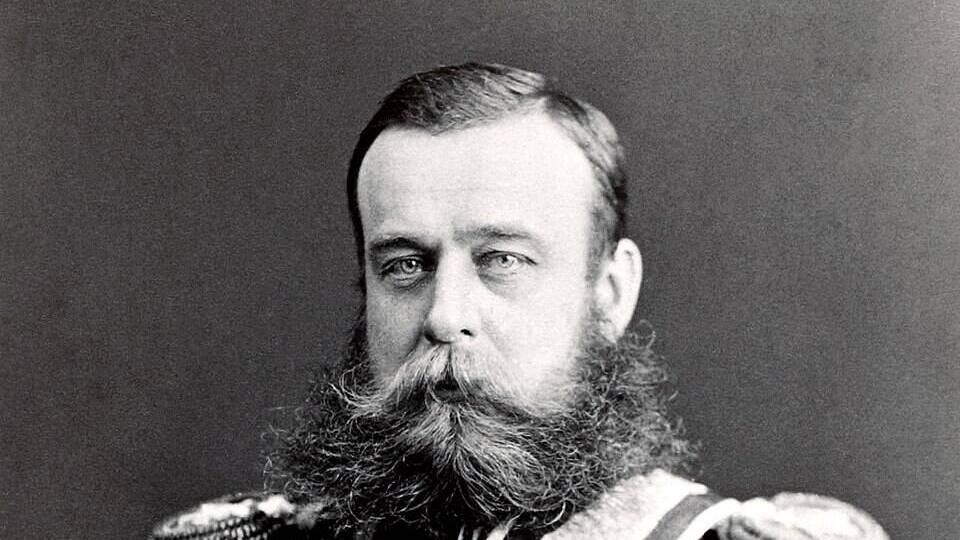 Герой, Суворову равный