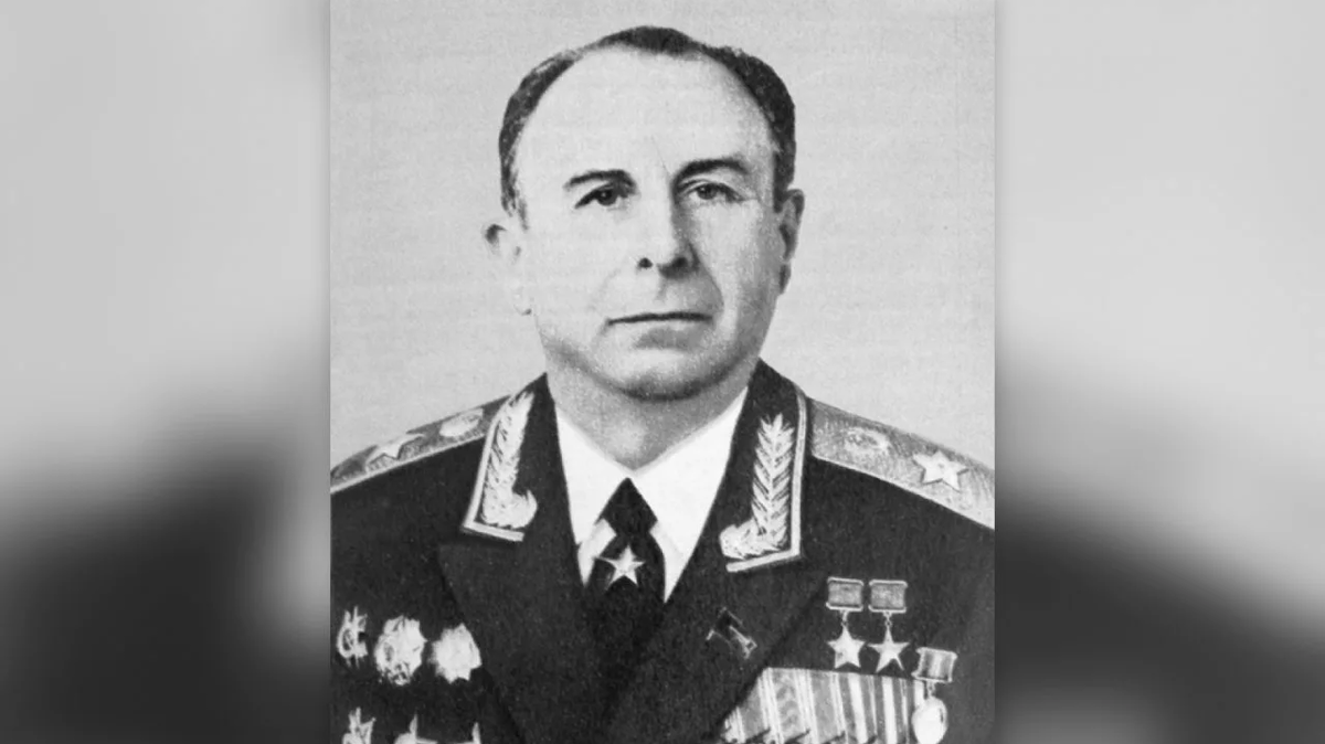 Герой Советского Союза, Герой Социалистического Труда Иван Моисеевич Третьяк