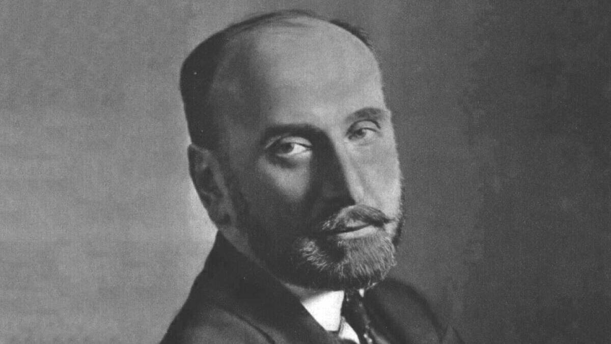 Министр эпохи перемен