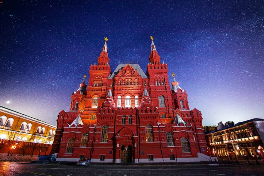 Исторический музей: архитектура и интерьеры