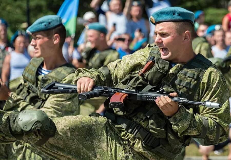 Десантники
