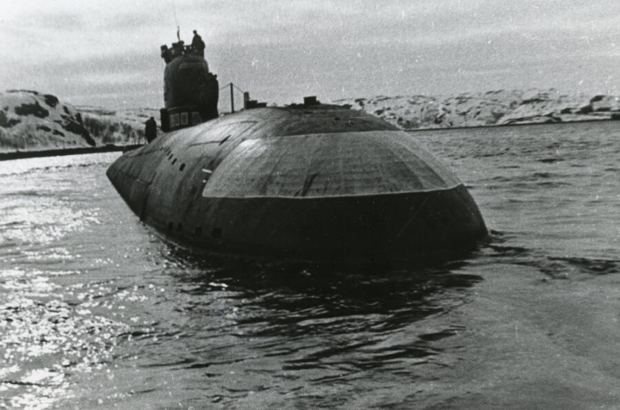 Подводная лодка К-3 «Ленинский комсомол» выходит в море