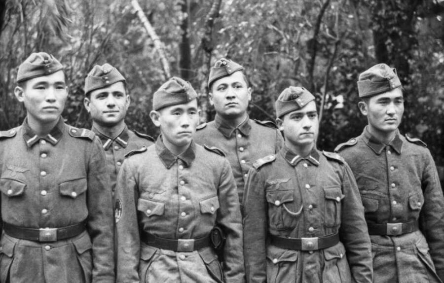 Туркменские добровольцы Туркестанского легиона вермахта во Франции, 1943 год