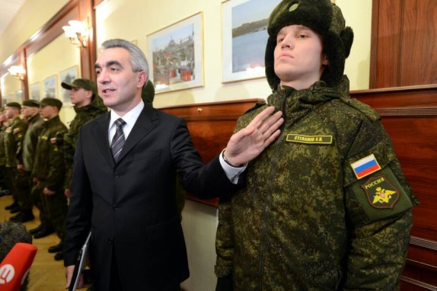 Современная шапка Российской армии