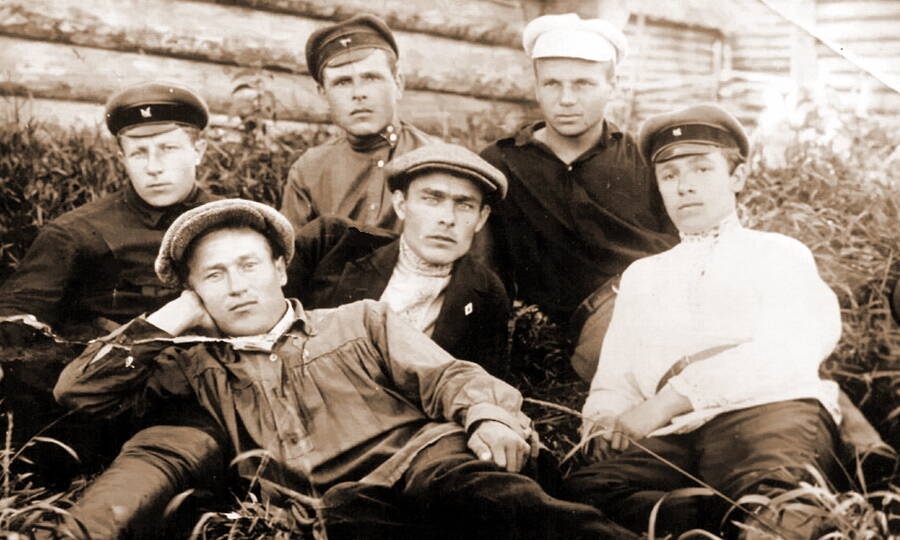 Л.И. Брежнев в период его работы в Свердловском окружном земуправлении, 1929–1930 гг. 