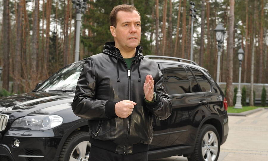 Председатель правительства Д.А. Медведев, 2012 год.