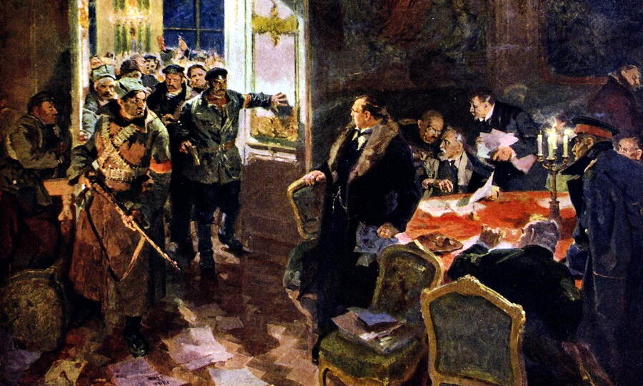Арест Временного правительства 25 октября (7 ноября) 1917 года. Художник А.М. Лопухов, 1957 год. 