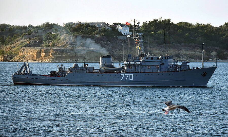 Морской тральщик проекта 266МЭ Черноморского флота ВМФ России «Валентин Пикуль». 