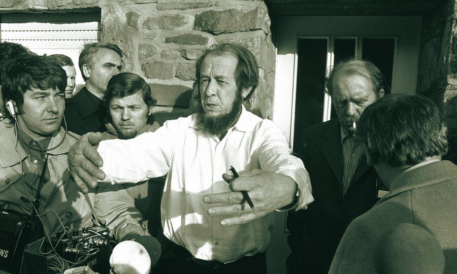 Солженицын в Германии после высылки из СССР, 1974 год. 