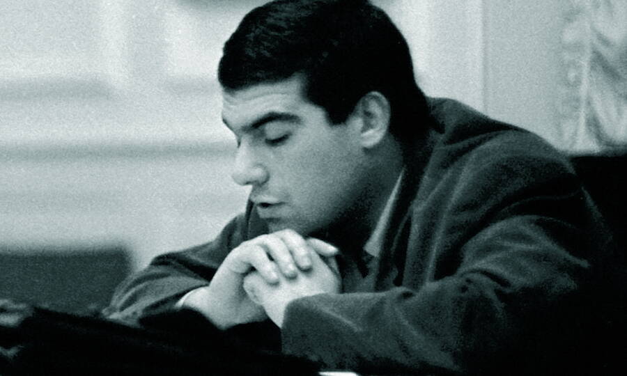 Сергей Довлатов в Ленинградском доме писателя, 1967 год.
