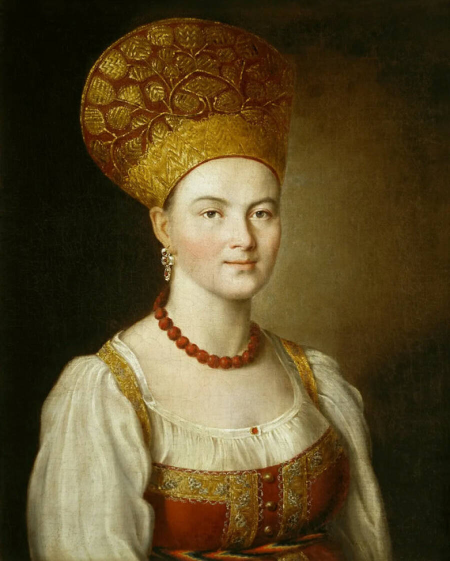  Портрет неизвестной крестьянки в русском костюме. 1784 год. Государственная Третьяковская галерея.