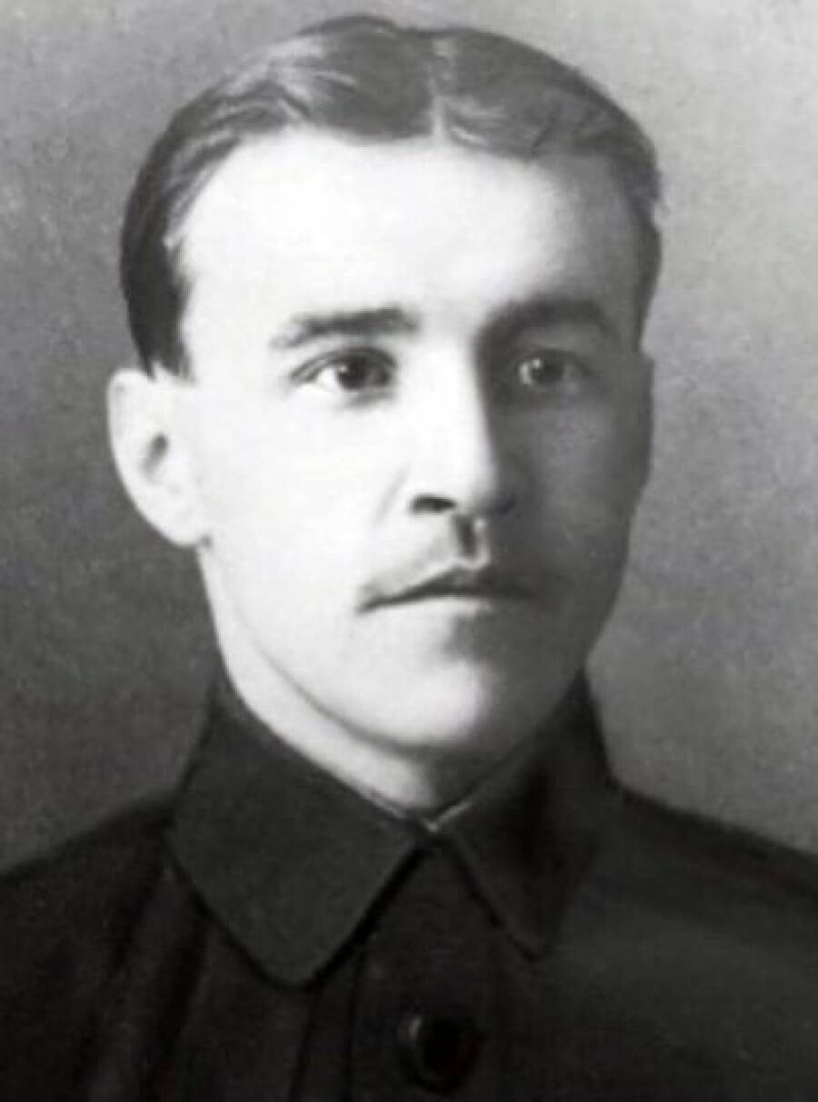  Александр Бакулев в молодости.