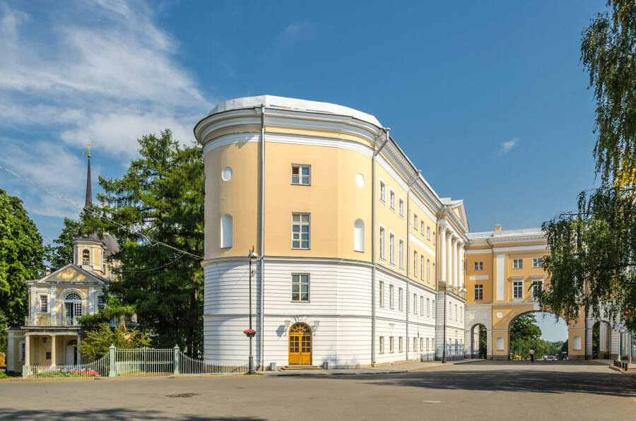 Здание Царскосельского лицея, Санкт-Петербург © Алексей Фёдоров, Wikimedia Commons (CC BY-SA 4.0)