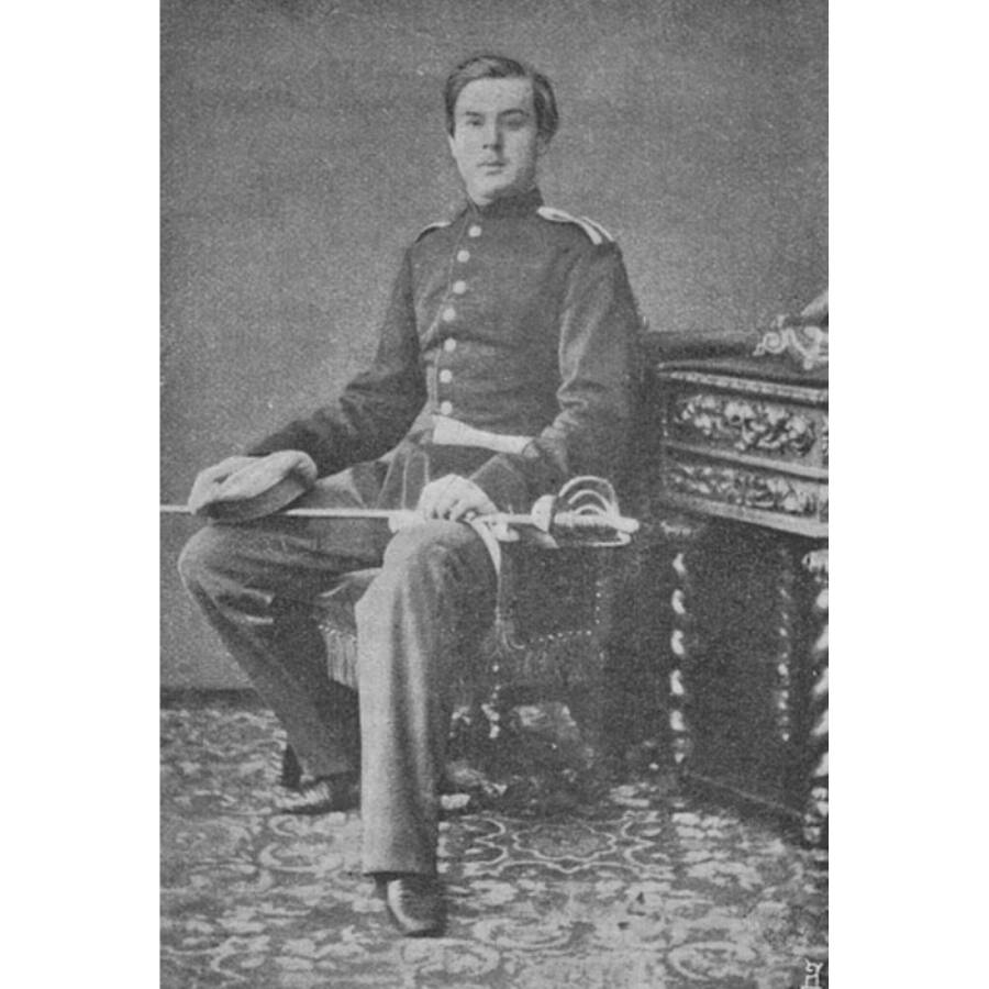 М. Скобелев в бытность юнкером. Журнал "Разведчик" за июнь 1902 года, №610.
