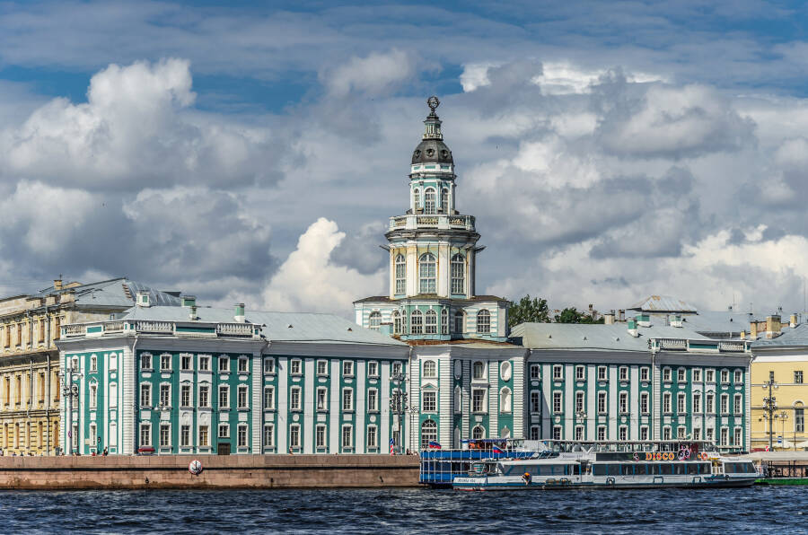 Кунсткамера (Музей антропологии и этнографии имени Петра Великого Российской академии наук) в Санкт-Петербурге. Фото: «© Алексей Фёдоров, Wikimedia Commons» CC BY-SA 4.0