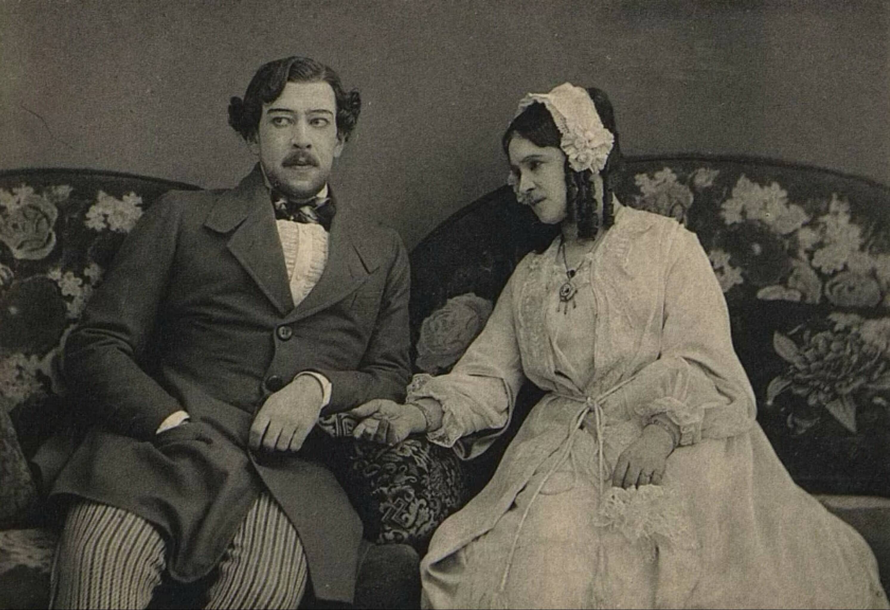 Станиславский Константин Сергеевич в роли Ракитина и Книппер Ольга Леонардовна в роли Натальи Петровны в спектакле Московского Художественного театра по пьесе И.С. Тургенева «Месяц в деревне». Фототипия К.А. Фишера. 1909 год. Государственный Исторический Музей