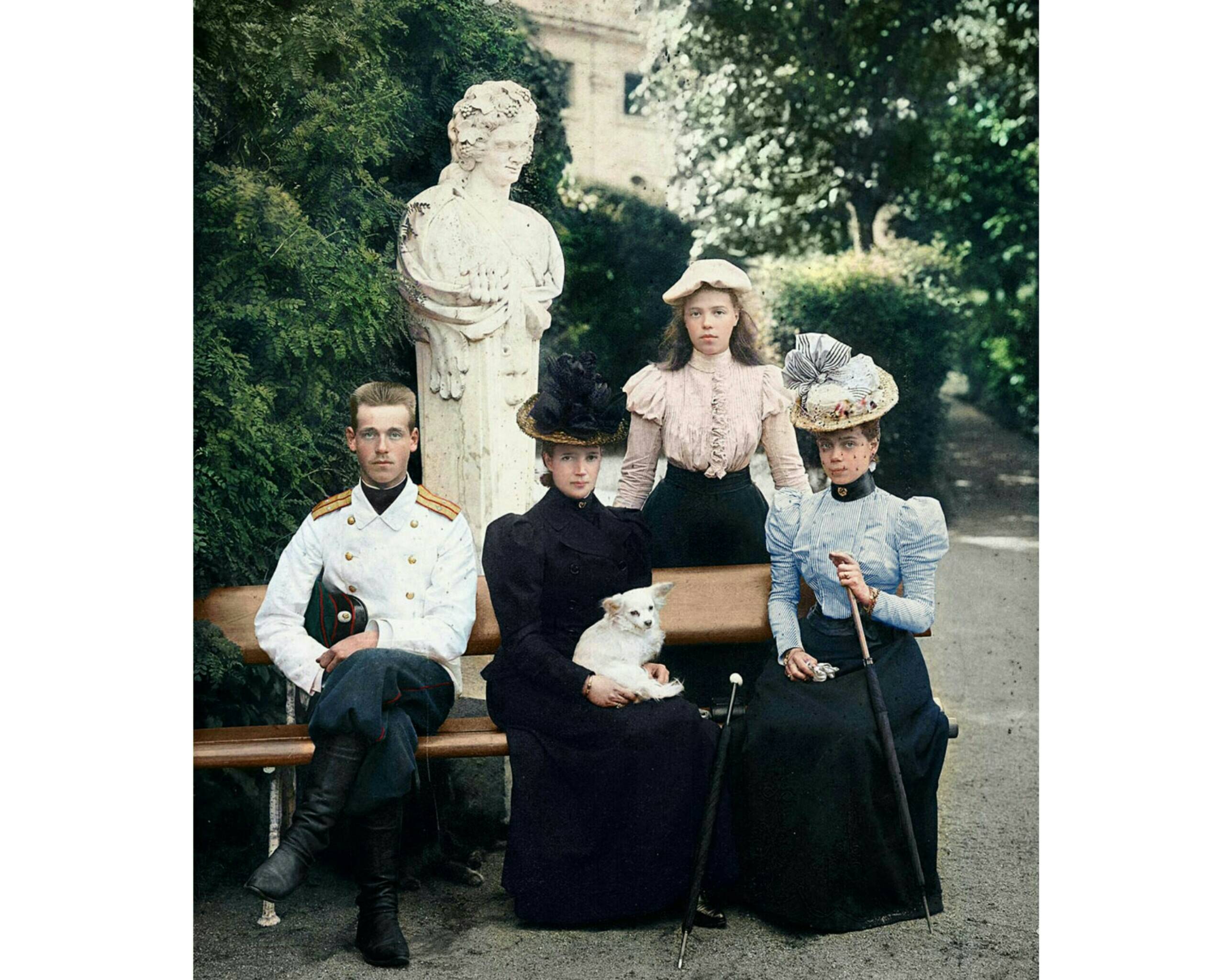 Мария Фёдоровна с детьми, 1898 год (фото: Color by Klimbim 0.1)