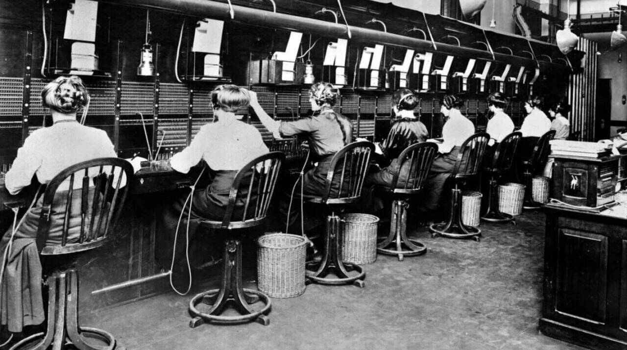 В Нижнем Новгороде была проведена первая в России линия телефонной связи