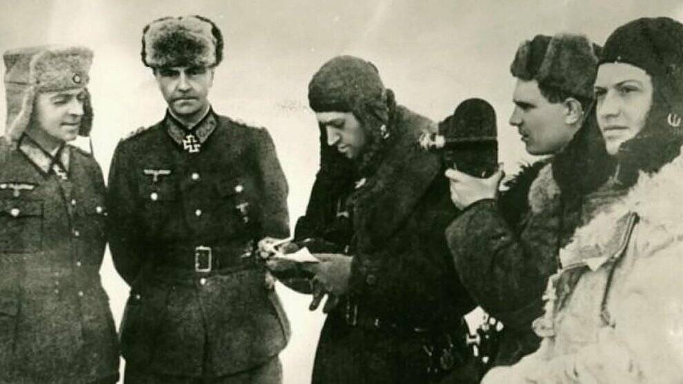 В Сталинграде принят ультиматум советского командования о немедленном прекращении огня и о полной капитуляции южной группы немецких войск