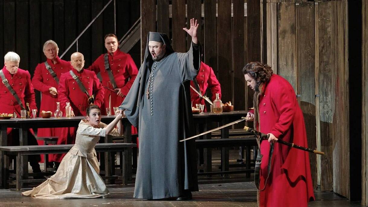 Премьера последней, посмертной оперы Мусоргского «Хованщина»