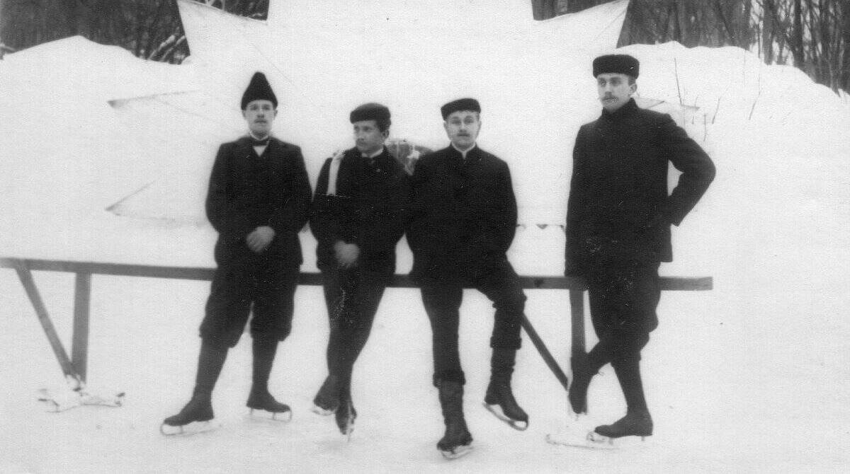 В Санкт-Петербурге, в Юсуповском саду, открылся первый в истории чемпионат мира по фигурному катанию