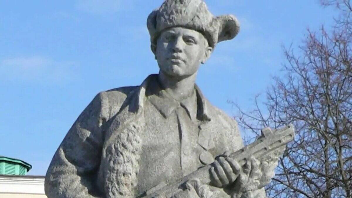 В бою у с.Острая Лука на Псковщине пал смертью храбрых 16-летний партизан Леня Голиков