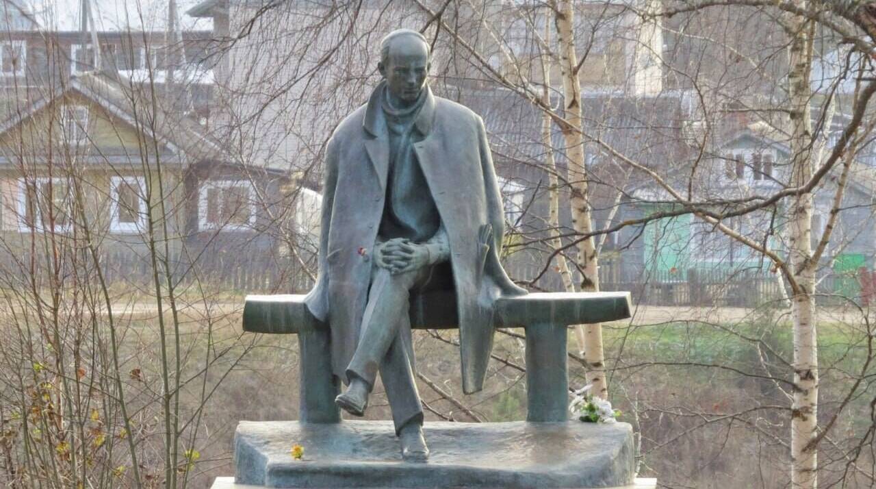 Родился поэт Николай Рубцов