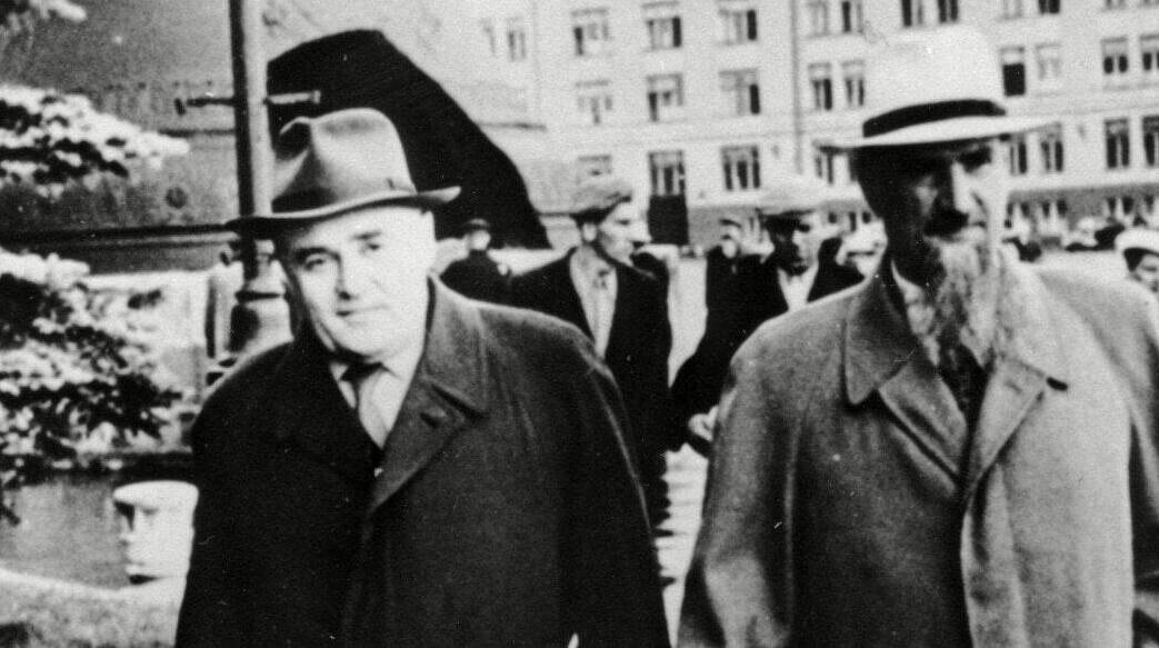 Родились Сергей Королёв и Игорь Курчатов