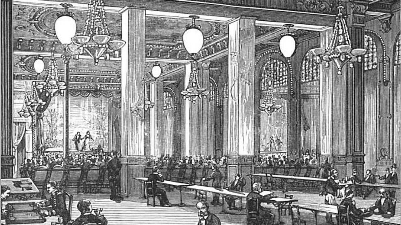 Русский изобретатель Павел Яблочков взял первый в мире патент на электрическую лампу