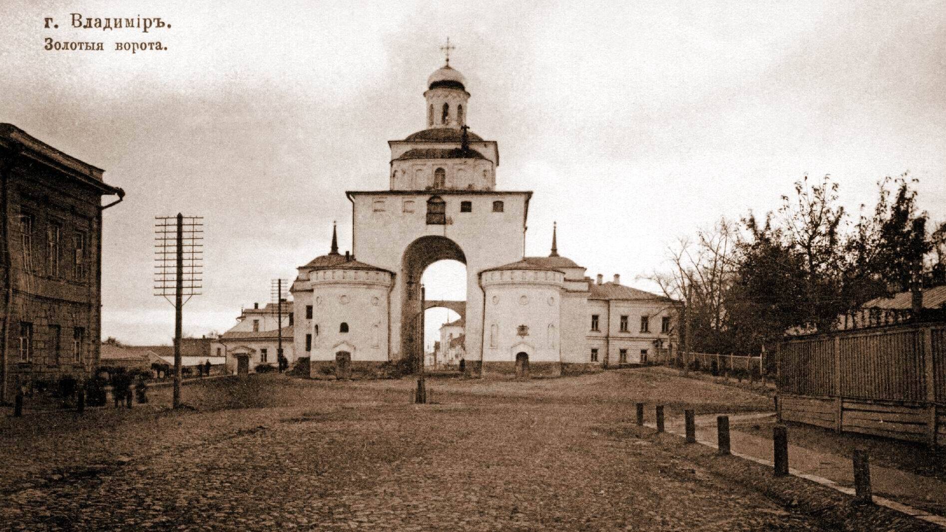 Завершено строительство Золотых ворот во Владимире
