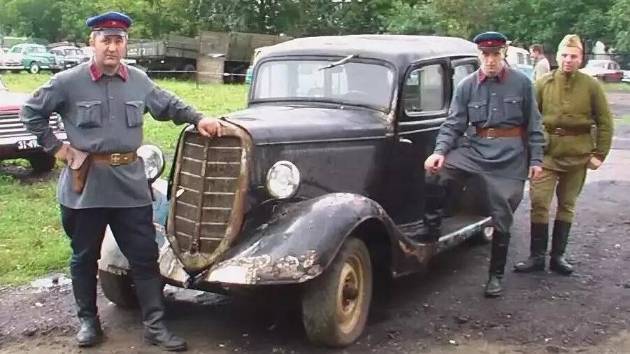 С конвейера ГАЗ сошел первый серийный автомобиль М-1