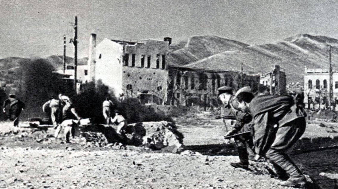 Одна из крупнейших и наиболее успешных советских десантных операций