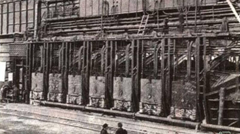 На нижегородском Сормовском заводе пущена первая в России мартеновская печь