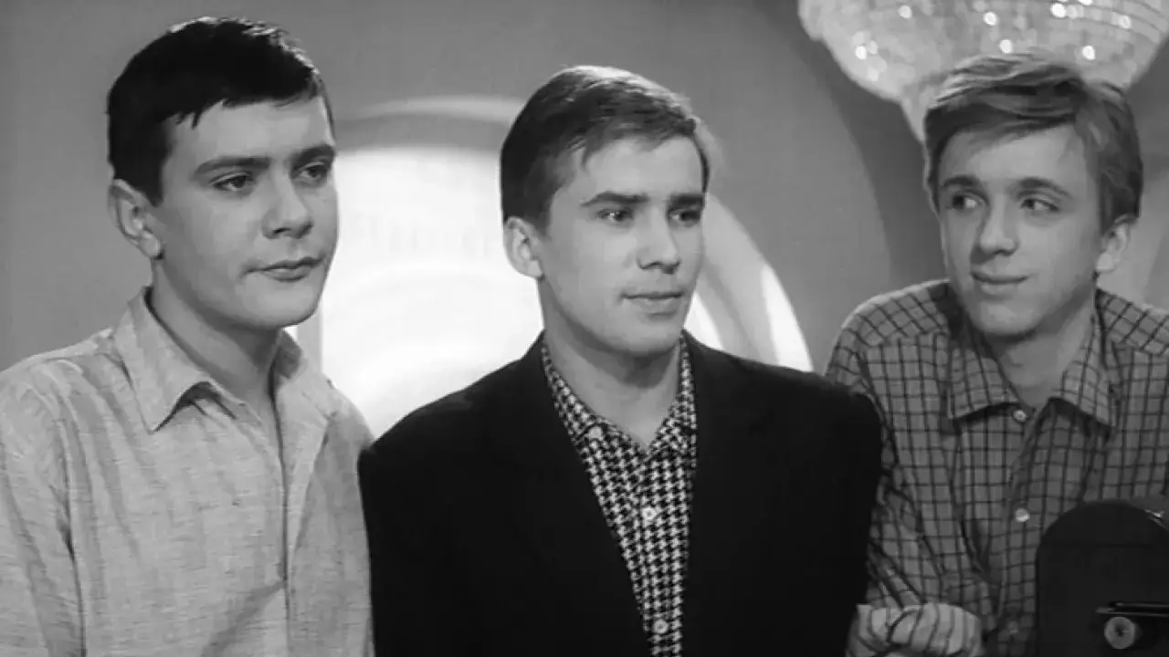 На экраны вышел фильм «Я шагаю по Москве» Георгия Данелии