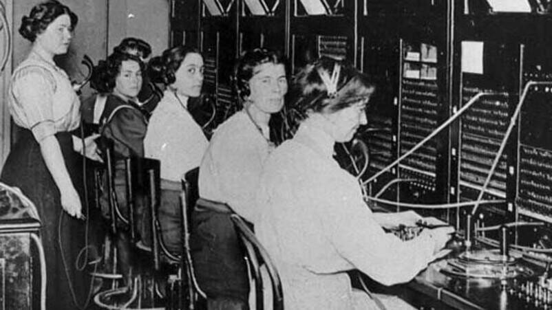 В России начали работать первые телефонные станции